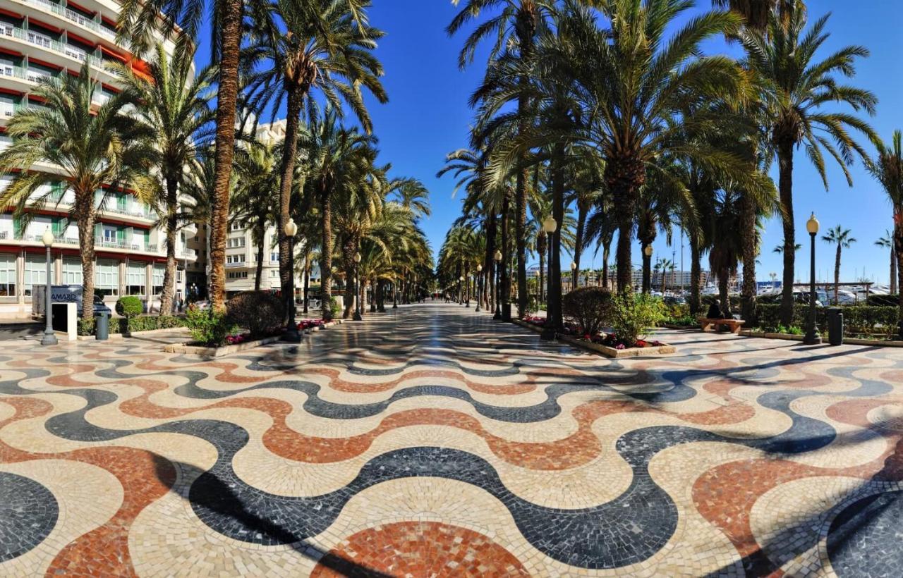 Place De La Mairie Alicante Exterior foto